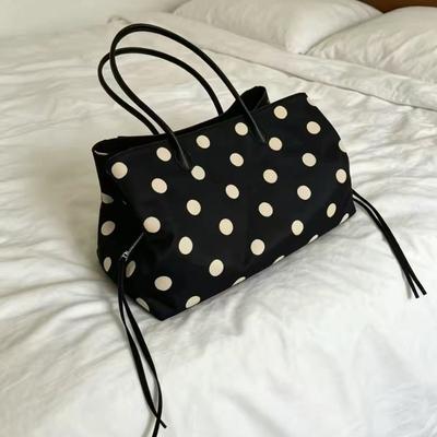 Handtasche mit großem Fassungsvermögen - Gepunktete Tragetasche - Einfache und modische Einzelschultertasche für den täglichen Gebrauch