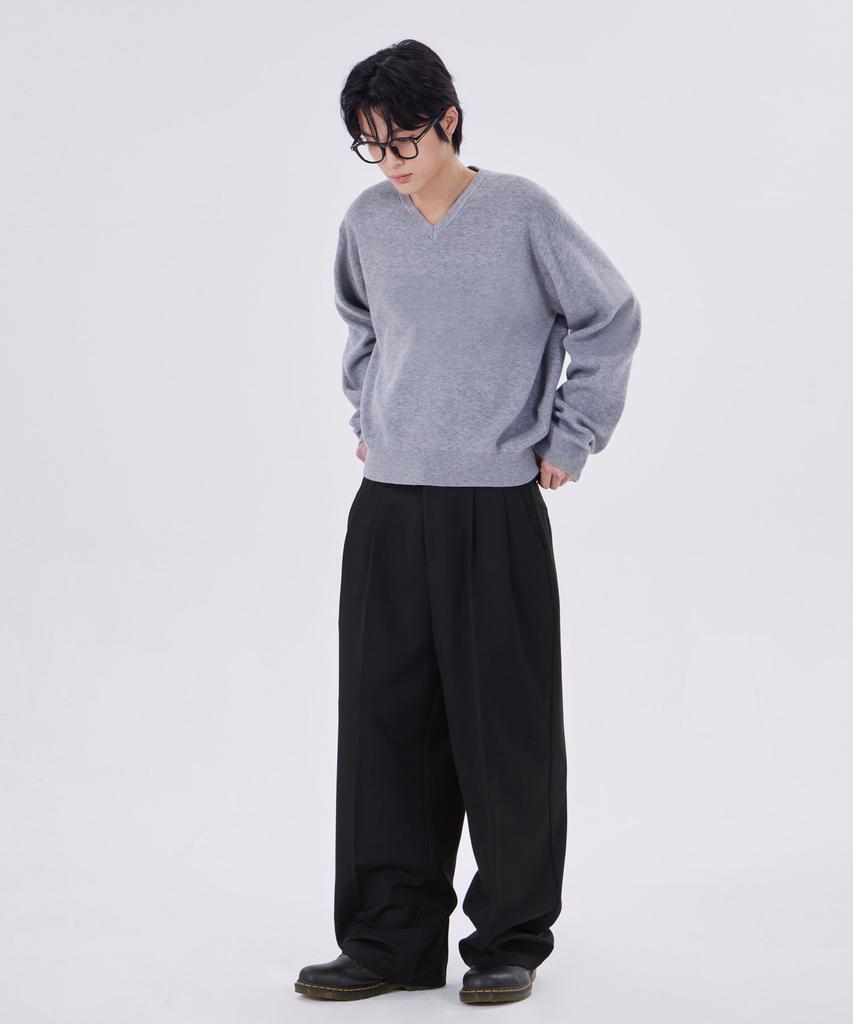 GLW Minimal V-Neck Crop Knit Gray