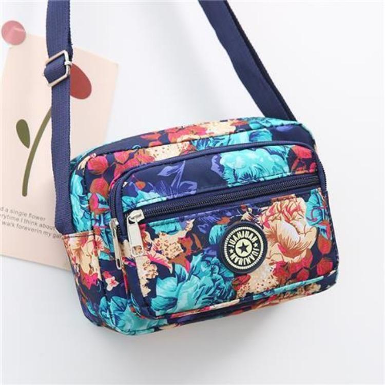 Korean Version Women's Shoulder Bag Sports and Leisure Bag Nylon Canvas Bag Multifunctional Crossbody Bag