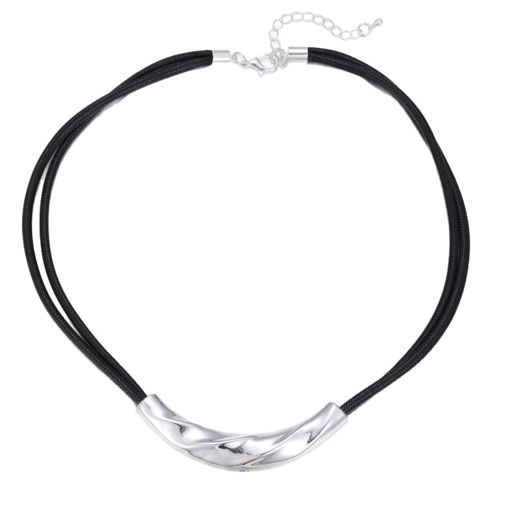 Smooth Irregular Crescent Leather String Necklace