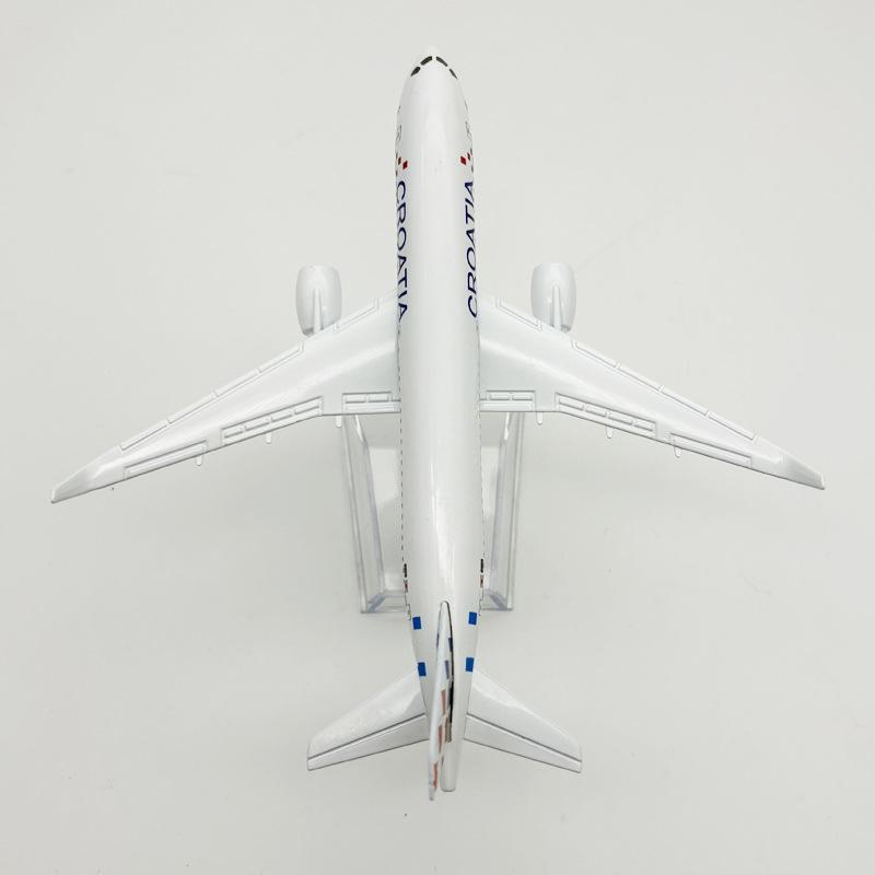 16cm Metal Scale Aircraft Croatia Airways A220 Aviation Plane Alloy Replica Model with Base Airplane Collection Gift Display