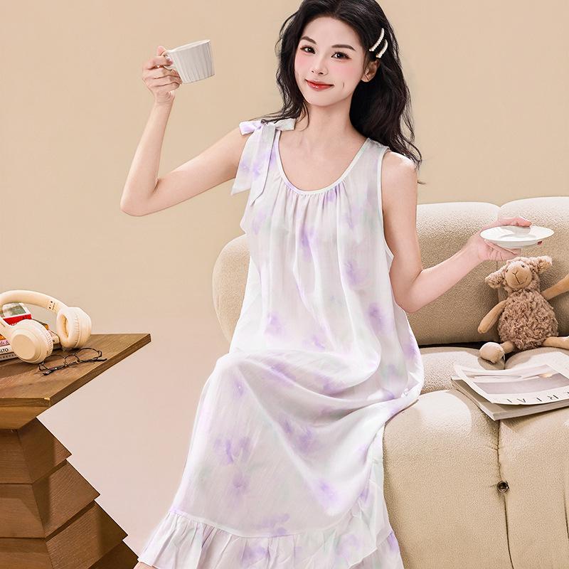 Women s Plus Size French Retro Floral Cotton-Silk Nightgown with Ruffled Hem One Size