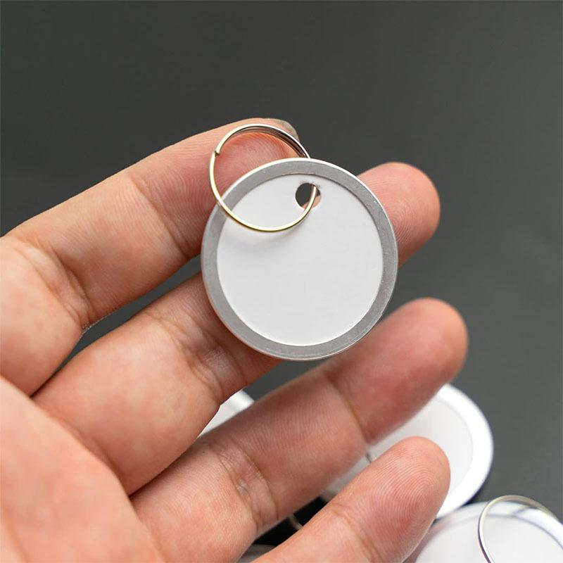 50pcs Round Paper Key Tags (White) – Metal Rim & Ring for Car Keys, Door Keys