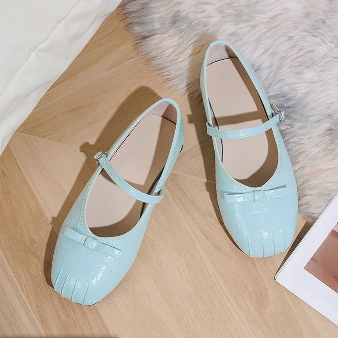 Fashion Leather Pleated Bowtie Flats Women Round Toe Ballerina Shoes Silver Leather Candy Color Loafers Bowknot Lolita Shoes Big Size 42