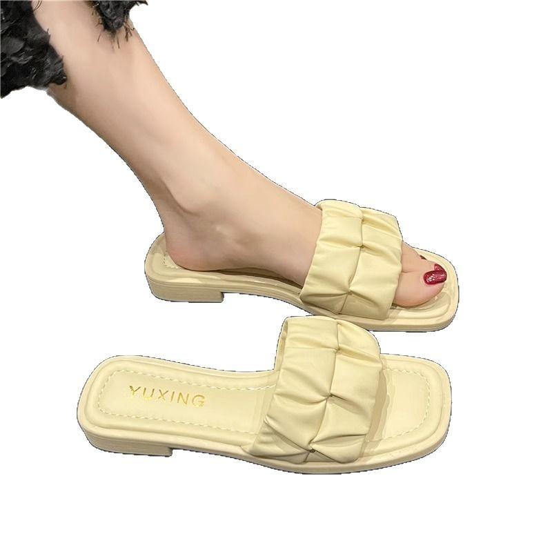 2025 New Platform Slippers Summer High Value One-word Holiday Beach Shoes Fashion Fairy Style Sandals Ins
