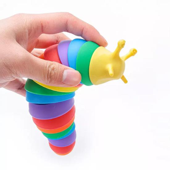 Fidget Slug Toy Colorful Cute 3D Articulated Stim Toy Wrist Strength Exercise Stress Relief Funny Sensory Squeezing Slug Toy Decompression Toy Boys