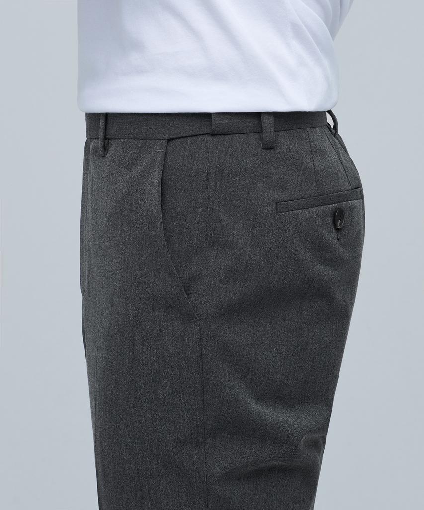 MUSINSA STANDARD Lightweight Relaxed Tapered Hidden Banding Crop Slacks [Medium Gray]