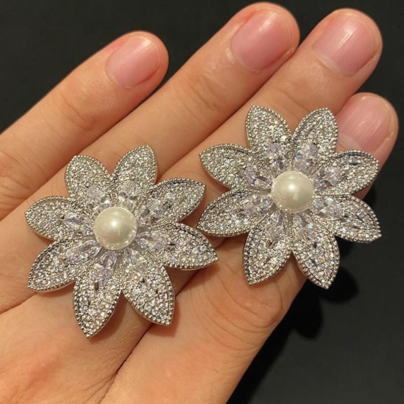Light Luxury Flower Stud Earrings For Women, Exaggerated And Elegant Imitation Pearl Earrings, Micro-Inlaid Zircon Jewelry.