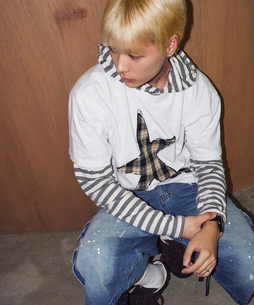 TRAVEL Check Star Short Sleeve T-Shirt White