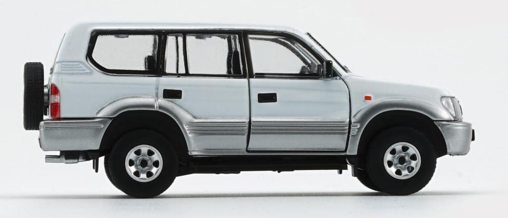 BM Creations Toyota Land Cruiser Prado LC95 White LHD Scale Model 1/64 (64B0355)