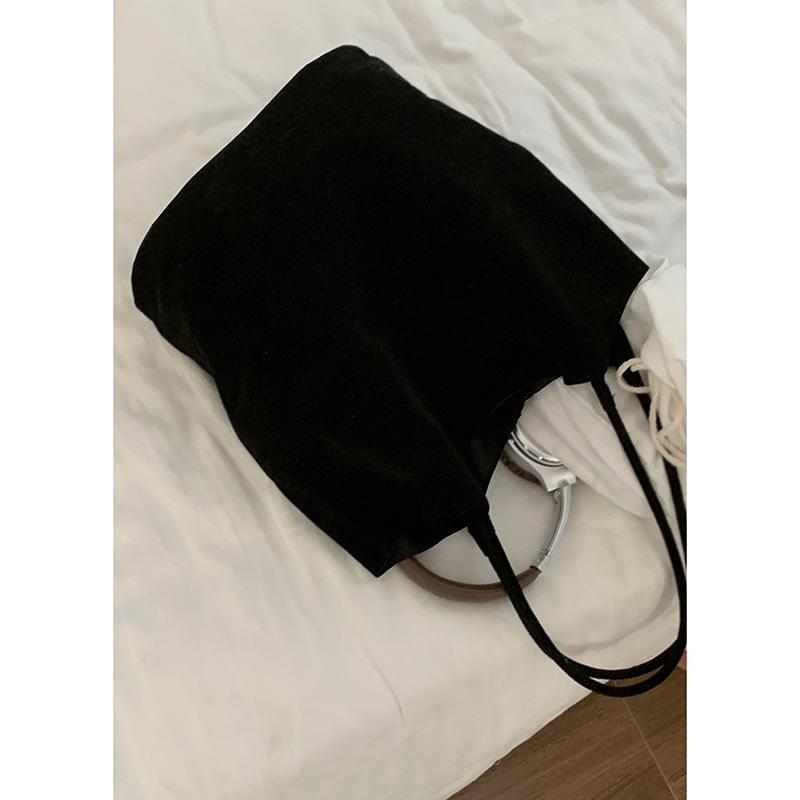 Damen-Nischen-Handtasche mit großer Kapazität und Textur, vielseitige und einfache Unterarmtasche