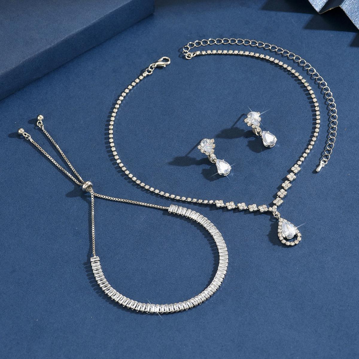 

Bright Diamond Zircon Water Drop Necklace Earrings Bridal Wedding Accessories Wedding Shooting Jewelry Set