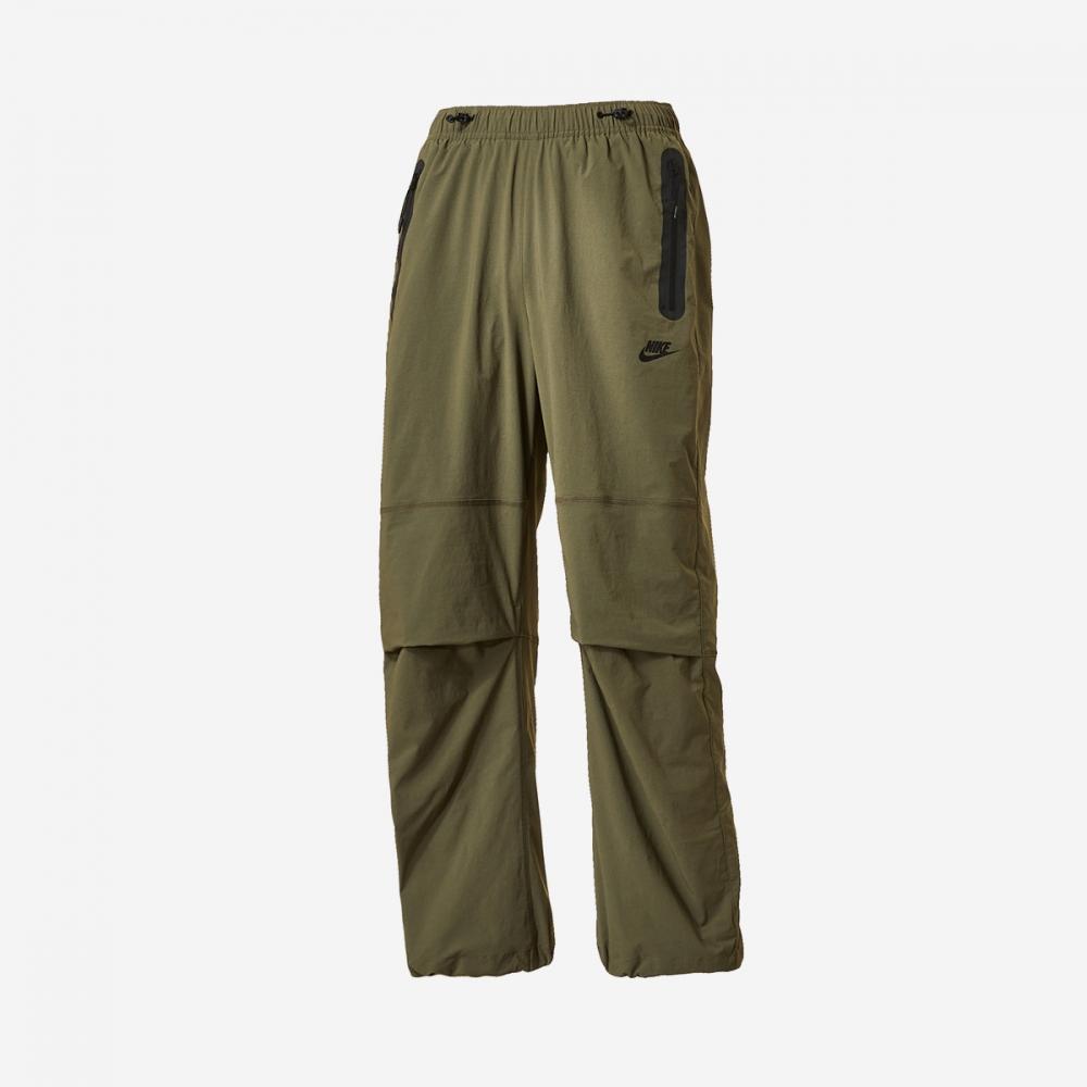 

Nike Man Nike Tech Woven Open Hem Pants Hm7159 223 80