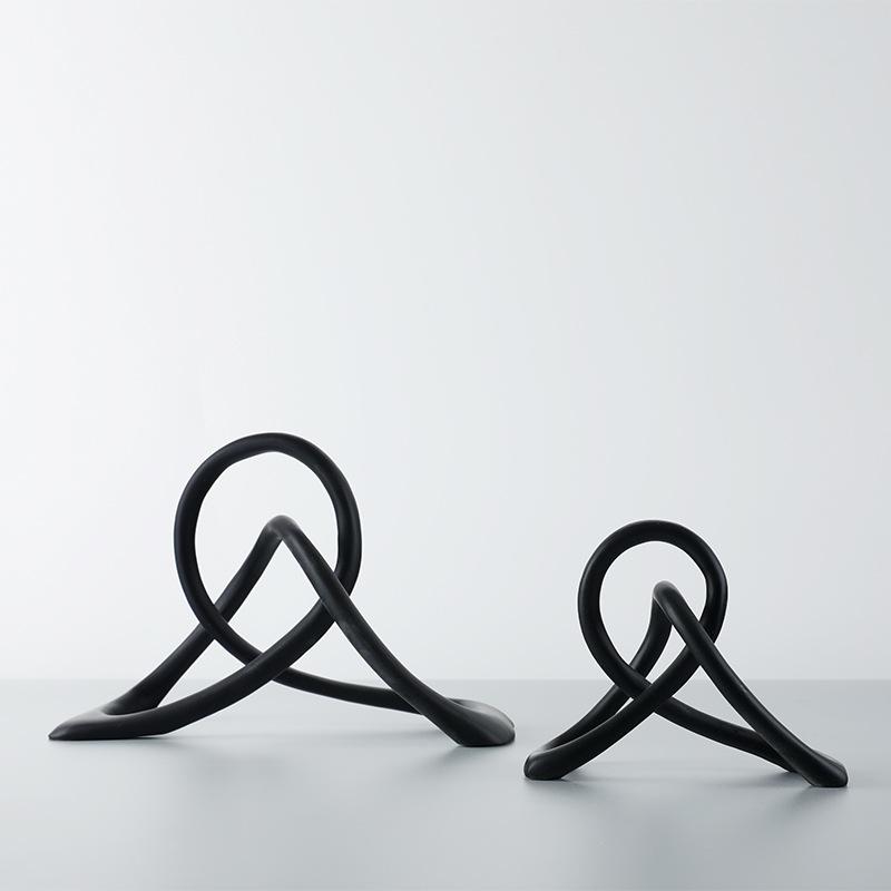 Resin Geometry Twist Knot Decorative Ornaments Black Twist Winding Sculpture Decorative Figurines Home Decoration Accessories