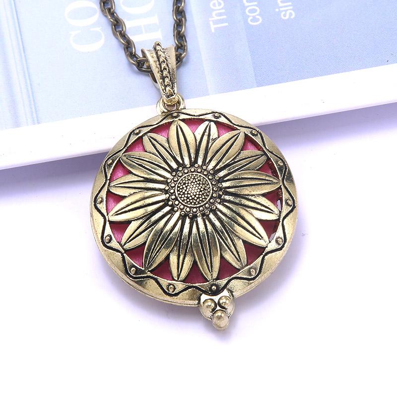 Aromatherapy Necklace Tree of Life Diffuser Jewelry Vintage Open Locket Pendant Essential Oil Perfume Aroma Diffuser Necklace