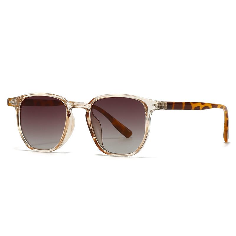  Vintage Square Men Sunglasses Fashion Champagne Tea Shades UV400 Women Punk Rivets Sun Glasses