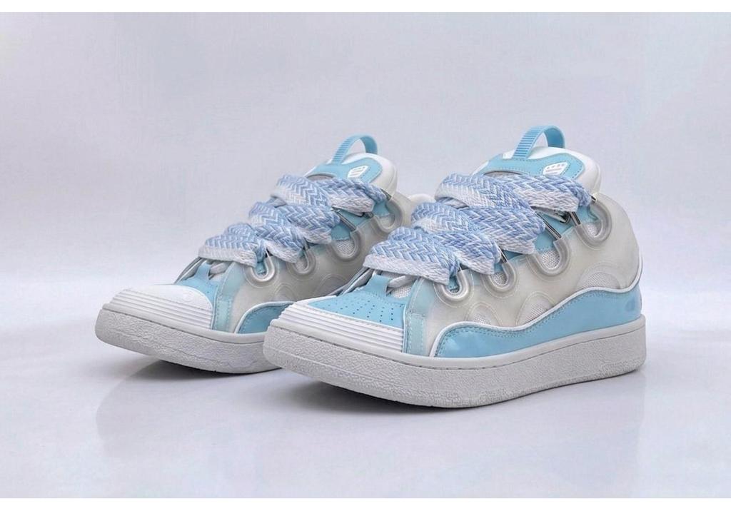 Unisex Retro Classic White Sneakers: Non-slip Outdoor Casual Shoes, Sizes 35-46