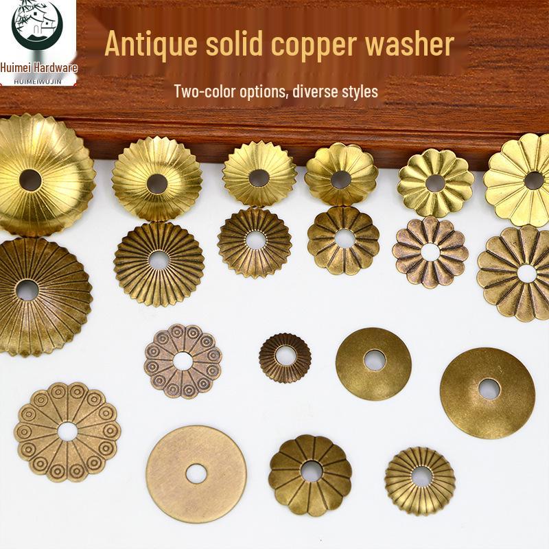 Unregelmäßige antike Messing-Rückplatten und Unterlegscheiben für klassische Möbel und Türen