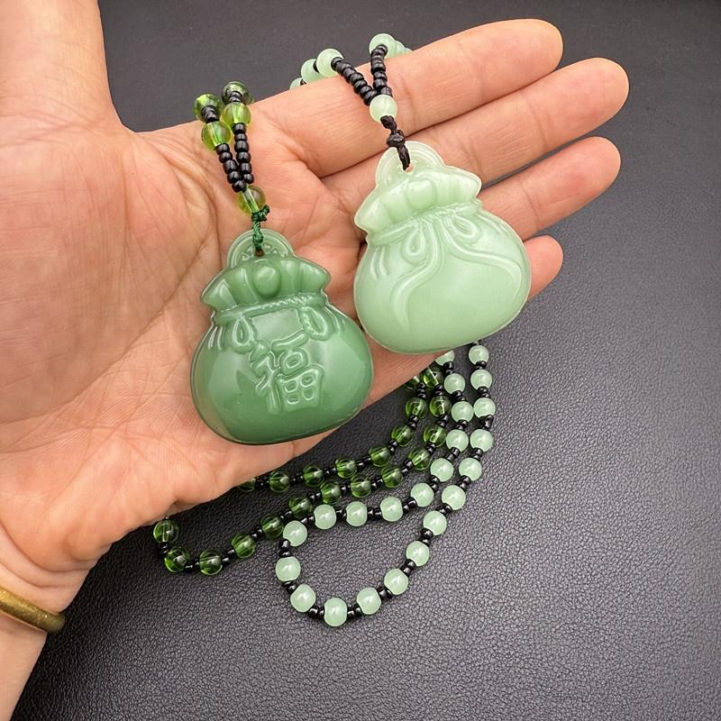 Jade Glückstasche Anhänger Halskette Handgeschnitzt für Damen Herren Segen Charme Beste Geschenkidee