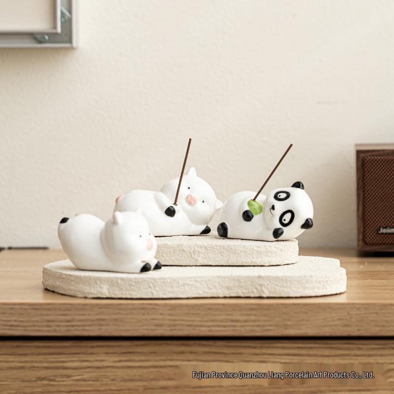 Ceramic Cartoon Panda & Pig Incense Holder: Cute Tea Pet, Jewelry Box, Dish, Chopstick Rest, Home Ornament