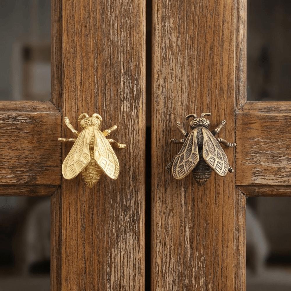 Creative Retro Bee Brass Handle Vintage Single Hole Cabinet Door Knobs Furniture Hardware Push-pull Wardrobe Drawer Pulls Window