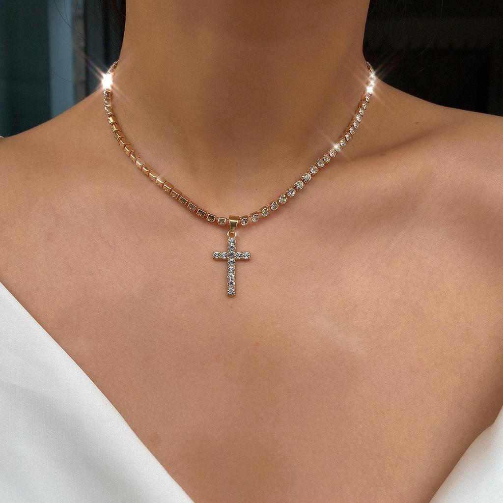Jewelry, Simple Claw Chain Diamond Single-Layer Necklace For Women, Temperament Inlaid With Diamond Cross Pendant Necklace