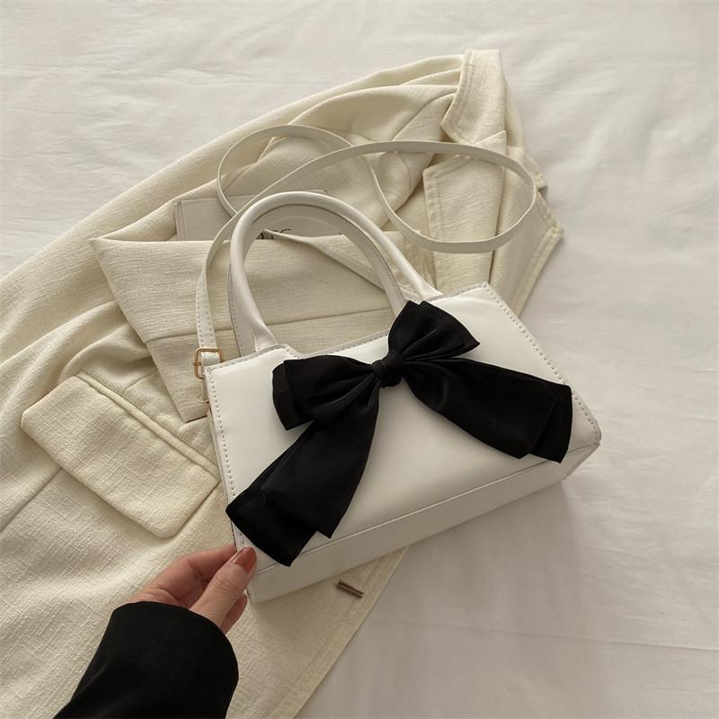 

Elegant Pu Small Handbag For Women With Stylish Bowknot In Vibrant Colors білий