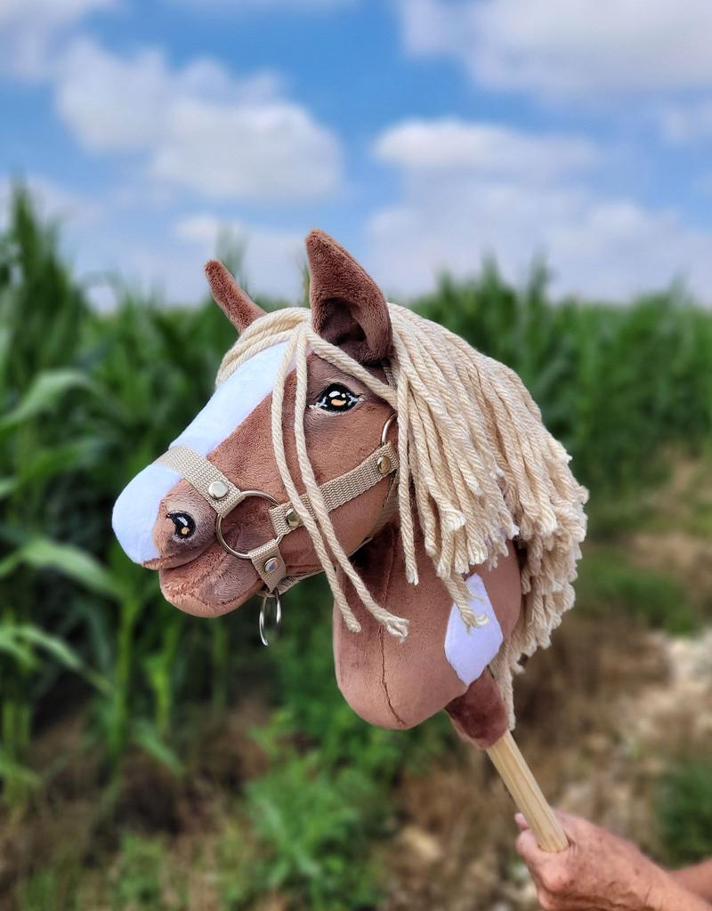 Hobby Horse Premium Small Stick Horse - Western III Bay with Light Mane A4