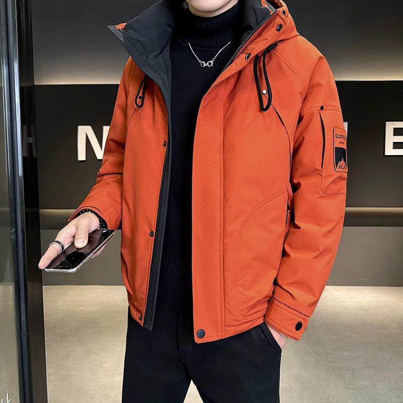 

Мужской короткий пуховик с капюшоном - 2025 Зимняя новинка Свободный крой Утиный пух Теплая куртка 4XL (Weight: 165-180 Jin)