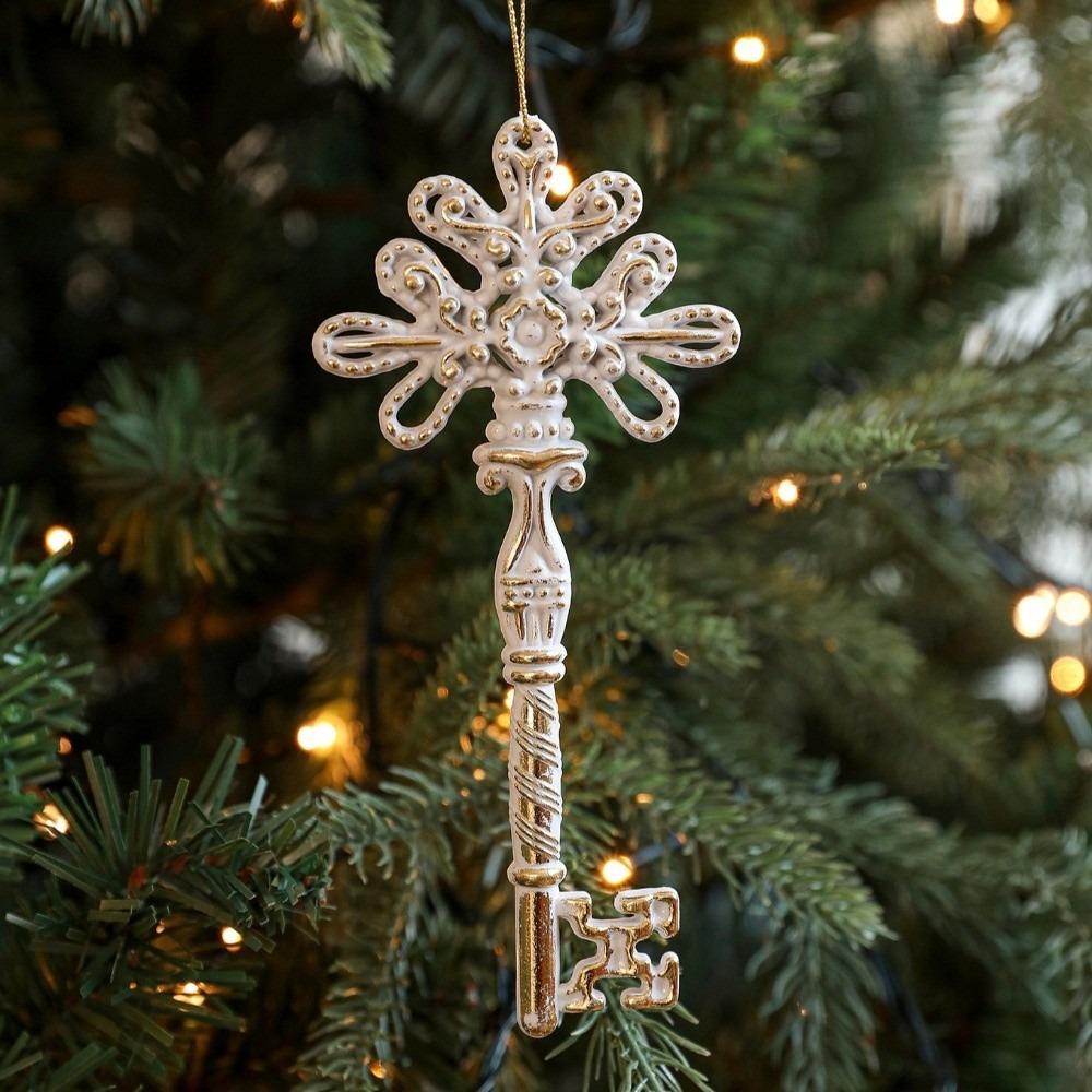 Festive Decor Plastic White Christmas Ornament Elk Snowflake Xmas Baubles Key Christmas Tree Ornament New Year Decoration