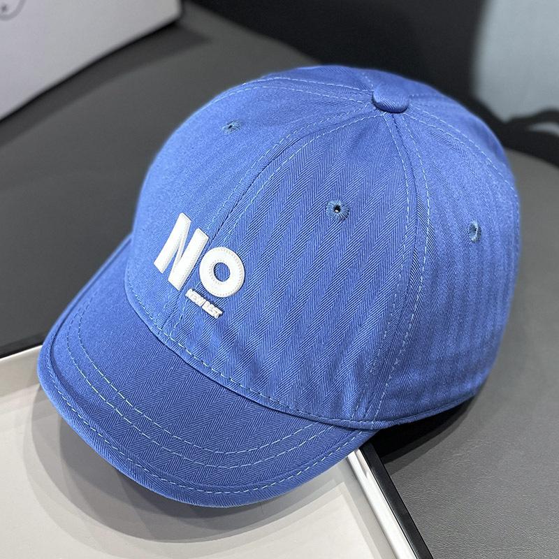 Simple Label Design Short Brim Baseball Cap Suitable For Both Men And Women Suitable For Outdoor Activities Camping Streetwear