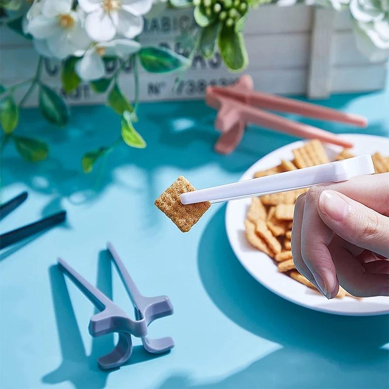 4 Stück Fingerstäbchen Snack-Stäbchen für Gamer Lustige Stäbchen Gamer-Stäbchen Snack-Klammern Gamepad-Zubehör Mobil