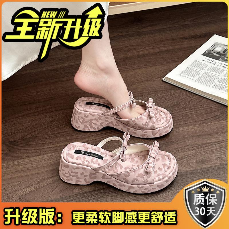 Cartoon Girl Slippers 2025 New Summer Wear Fashion Platform Sandals Summer Bow Slippers Women