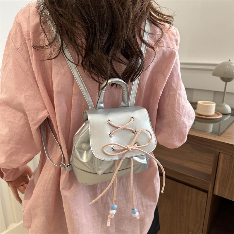 Women's simple and fashionable backpack new versatile go out make-up bag schoolbag