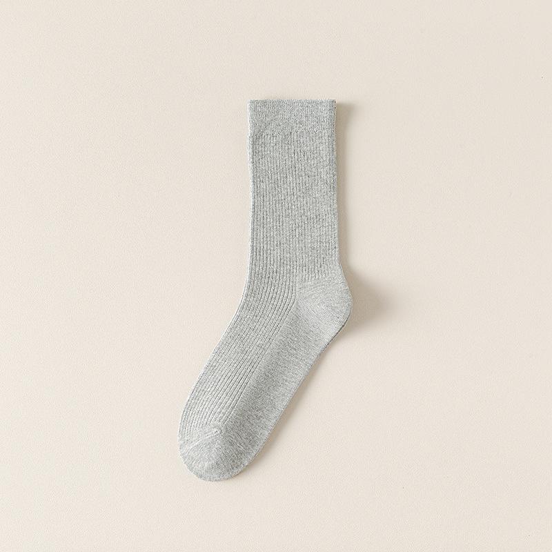 Women's Mid-calf Socks, Sweat-absorbing and Breathable, Solid-colored Cotton Socks for Autumn and Winter, Black and White Pile Socks, Long Socks