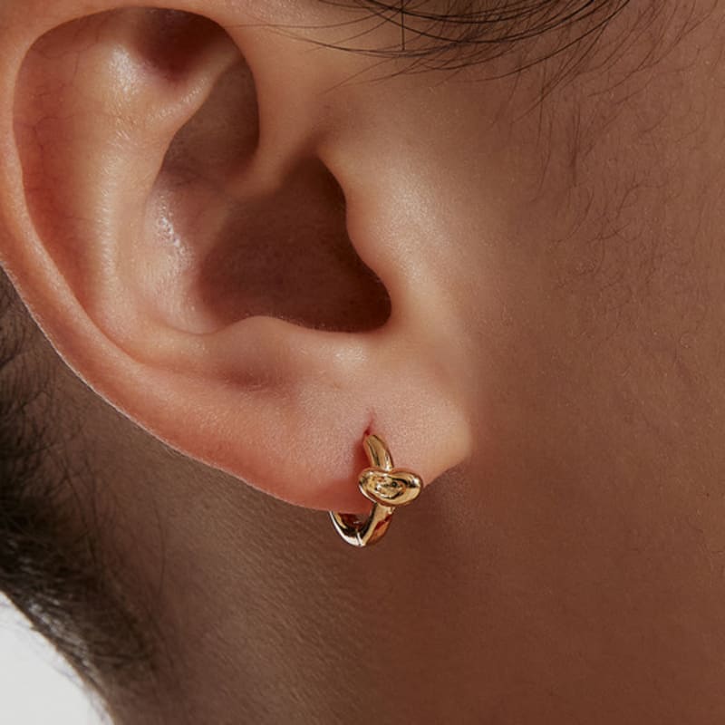 

Invisible collage BRUSH HOOP EARRING_GOLD gold