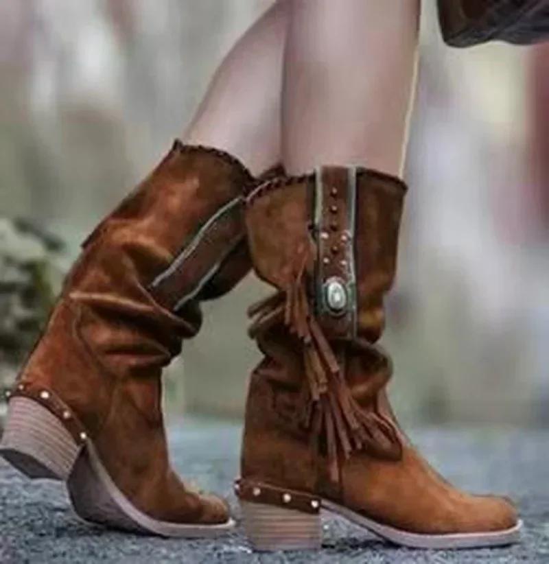 Böhmische Mid-Calf-Stiefel Damen Neu 2026 Winter Ethnische Nieten Quaste Stiefel Frau Kunstwildleder Spitze Dicke Ferse Schuh Stiefelletten Damen