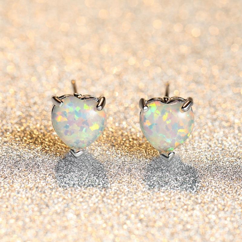 

Summer small fresh platinum opal small cute love stud earrings European and American style simple stud earrings
