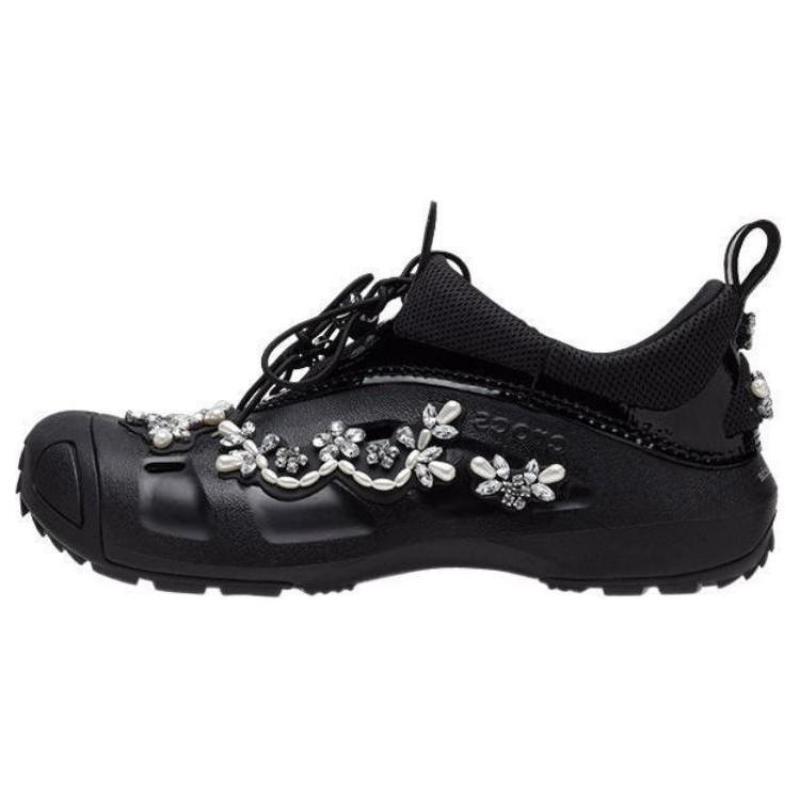 

SIMONE ROCHA x Crocs Quick Trail Продольные Сандалии для Пляжа с Круглым Носком Унисекс Черные 45-46 чёрный