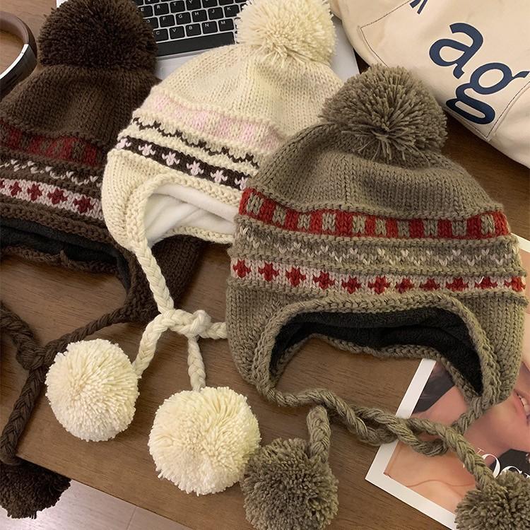 Autumn and Winter Hat Women's Fashion Knitted Wool Hat Hairball Ear Protection Warm Hat