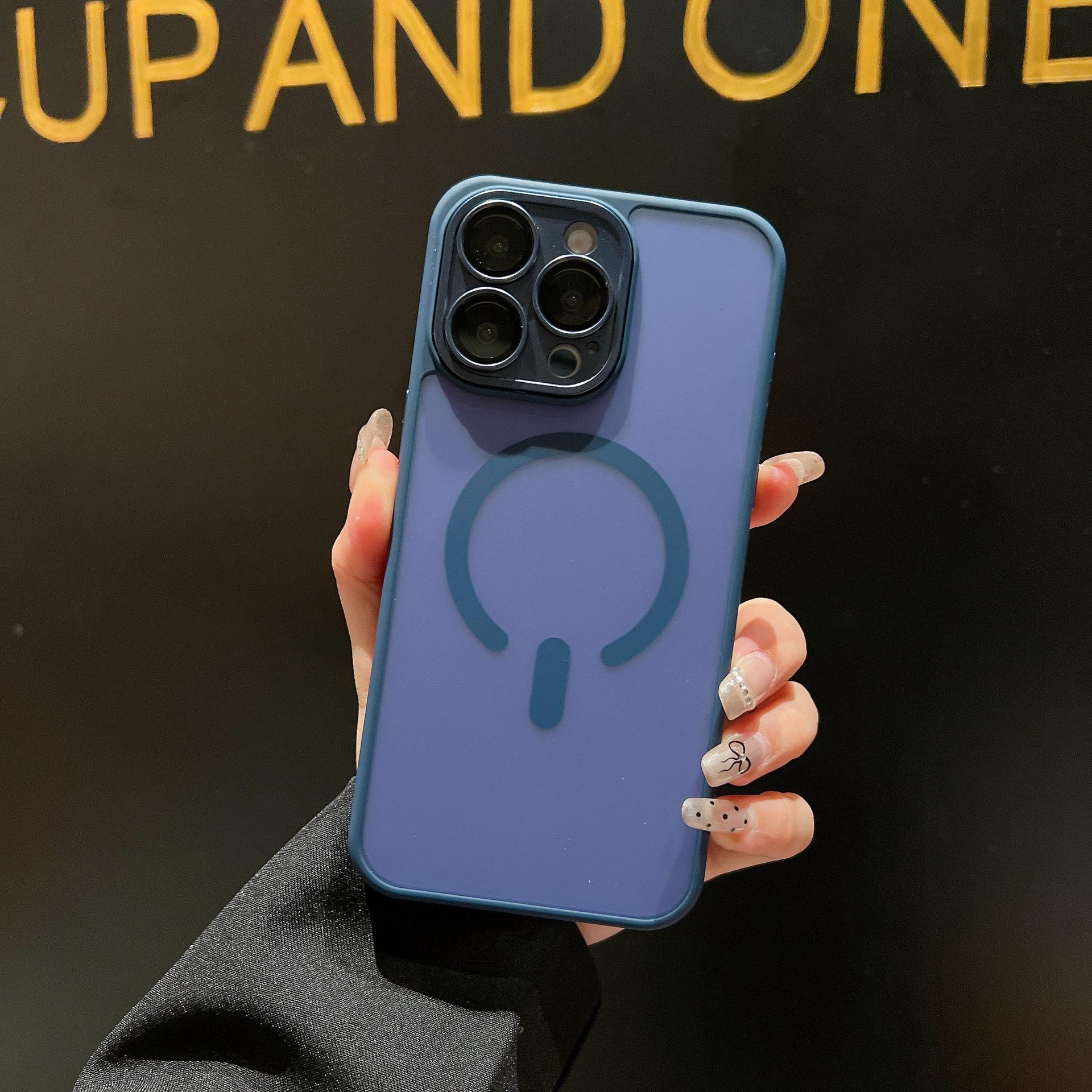 

Applicable To IPhone 16 Skin sensitive Magnetic Suction Phone Case Apple 15 Promax Matte 14 Comes with Lens Film To Prevent Falling iPhone12promax