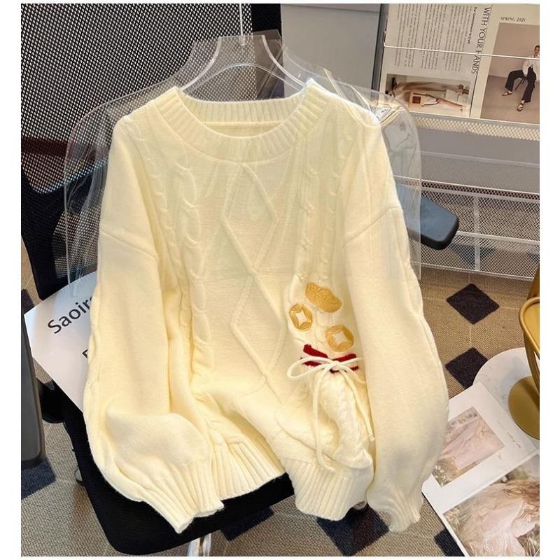 Round Neck Twist Knitted Sweater for Women in Autumn and Winter Design Red Sweater with Gold Ingot Embroidery