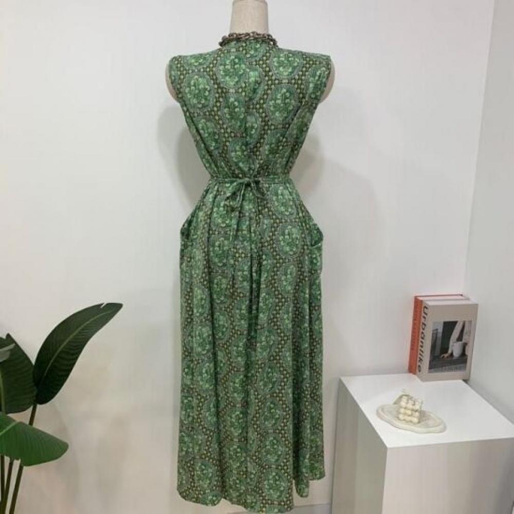 C S In The Room Mio Pattern V neCk Strap ShirrIng SleeVeleSS Long dreSS 2Color