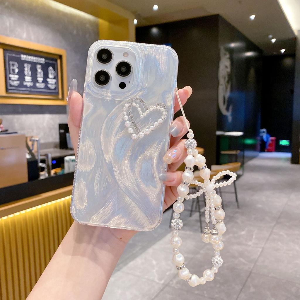 Feather Gauze Is Suitable for The Apple 15PRO Spring and Summer Simple Protective Case, Fairy Heart Pearl Chain, and Phone13 Case