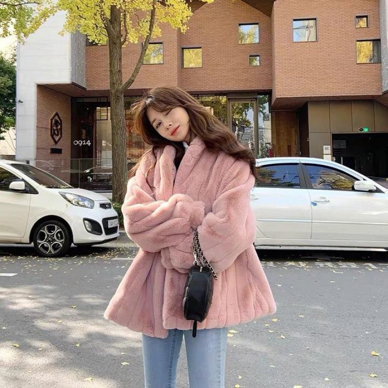 Autumn and Winter New Plush Thickened Imitation Leather Imitation Rabbit Hair Short Coat Women's Imitation Mink Hair Loose Coat