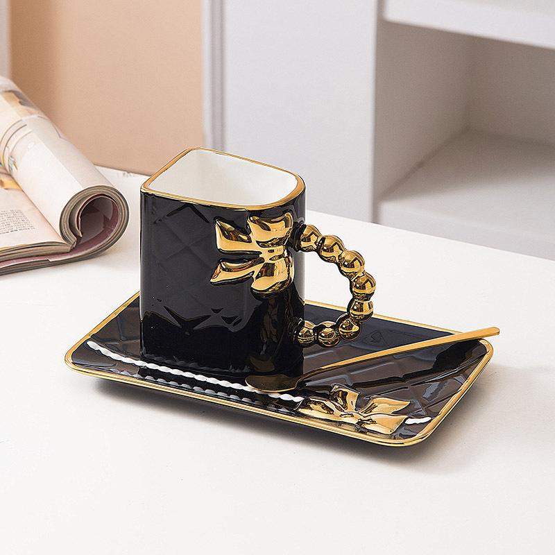 

Creative light luxury ceramic mug bag bow coffee cup saucer set British afternoon tea gift water cup 330ml чорний