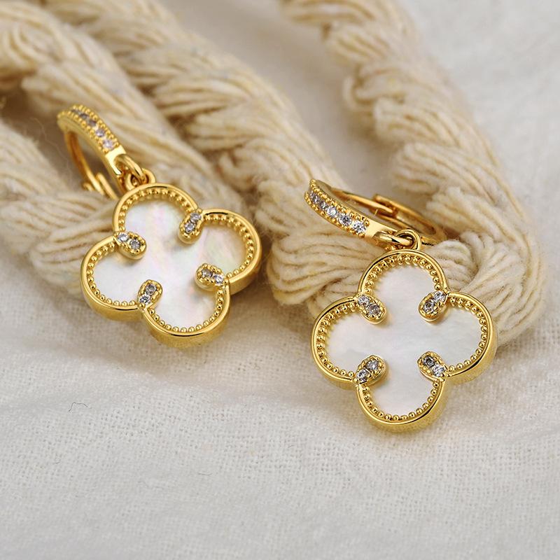 High-end Earrings Classic Seashell and Four-leaf Clover Earrings