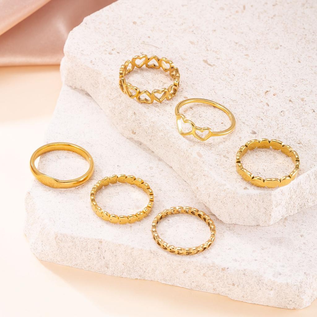 Stainless Steel Plating18k Gold Fashion Minimalist Style Versatile Cut-out Heart Ring Set Suitable for Women's Daily Wear