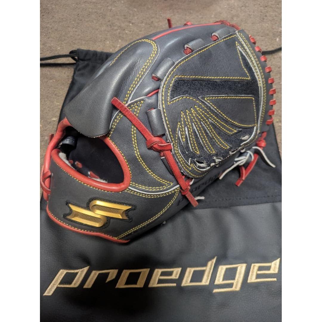 Used Togo Model SSK Pro Edge Custom Gloves