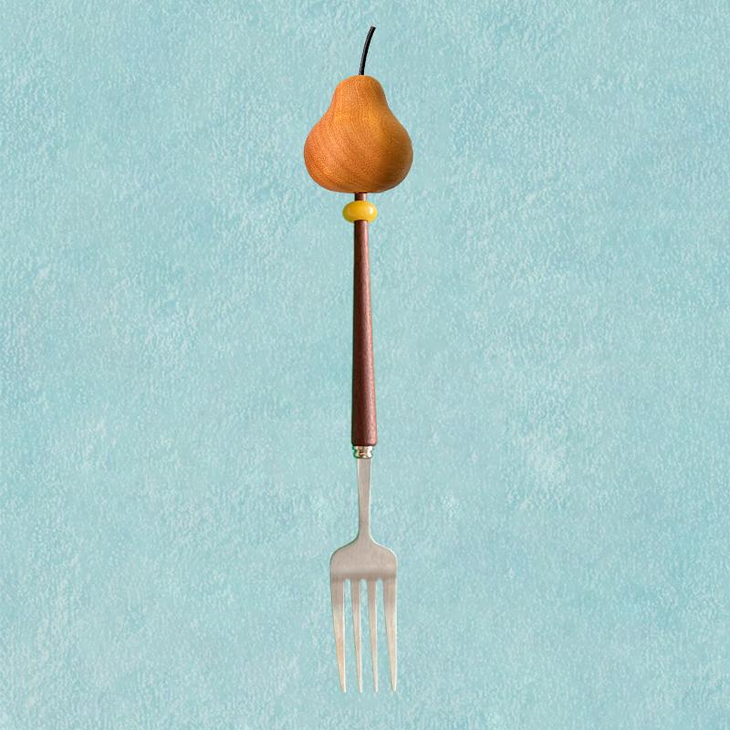 

Apple Pear Fork Spoon Cute Original Design Food Grade Stainless Steel Spoon Solid Wood Handle Tableware Spoon and Fork Set Gift